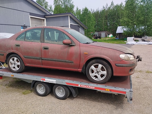 Nissan Almera 2 osina