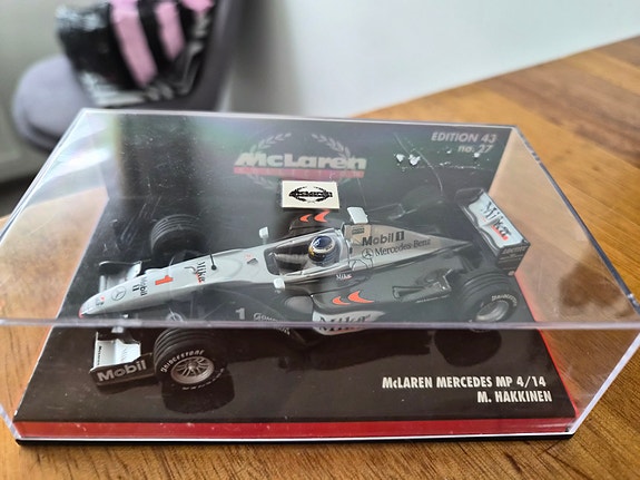 Minichamps McLaren Mercedes MP4/14 Mika Häkkinen