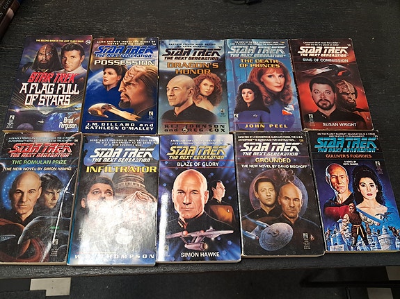 Star Trek - pokkaripaketti 10 kappaletta, englanninkieliset kirjat