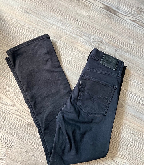 Levi’s ribcage straight ankle farkut 24”