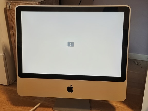 iMac 20" Early 2008 – (ei käyttöjärjestelmää)