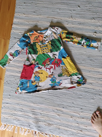 Mekko Peppi pitkätossu 110cm