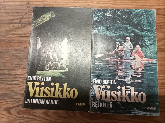 Enid Blyton Viisikko -kirjat: Viisikko retkellä & Viisikko ja linnan aarre