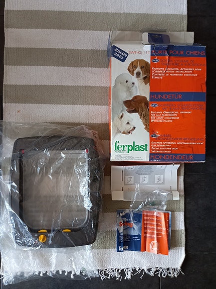 Ferplast -lemmikkiluukku