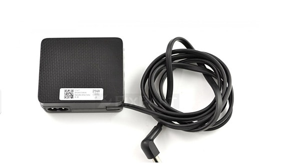 Ostetaan virtajohto samsung 24" pelinäyttöön