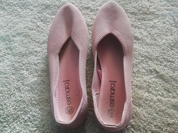 Naisten ballerinat