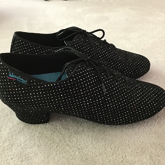 International Dance Shoes tanssikengät, koko 6 (39)