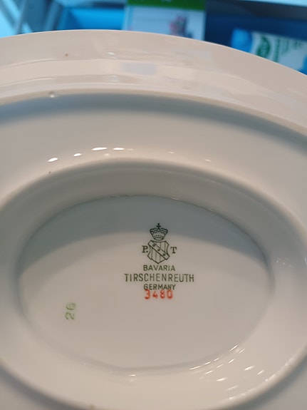 Bavaria lautaset ja tarjouluastiat