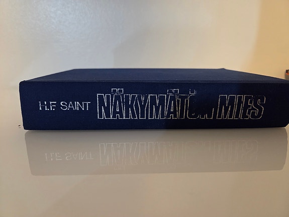 H. F. Saint – Näkymätön mies kovakantinen kirja