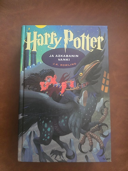 Harry Potter ja Azkabanin vanki kovakantinen kirja