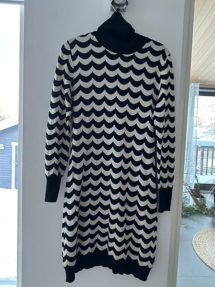 Marimekko mekko silkkiä