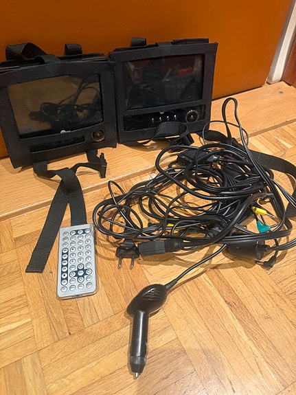 2kpl dvd soitin autoon