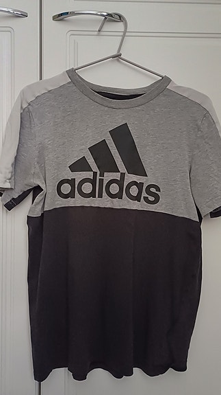 Adidas paita