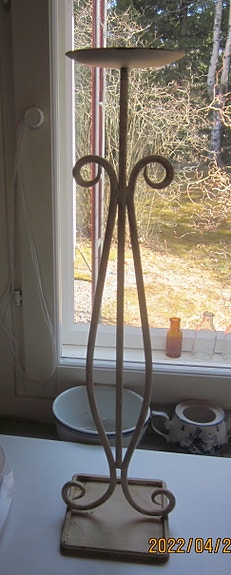 46 cm korkea kynttilänjalka