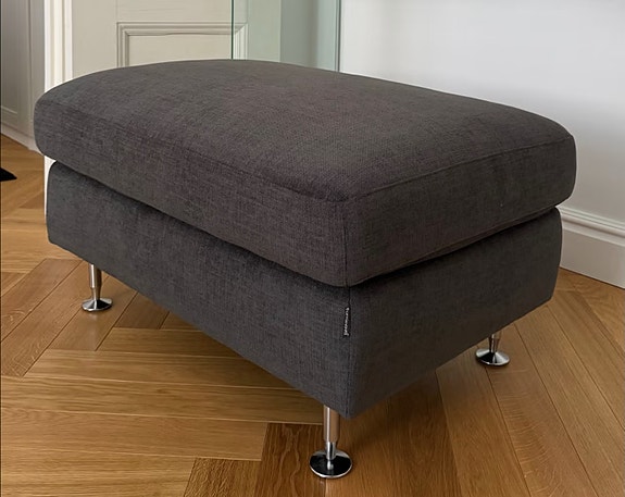 New Furninova footstool, uusi rahi