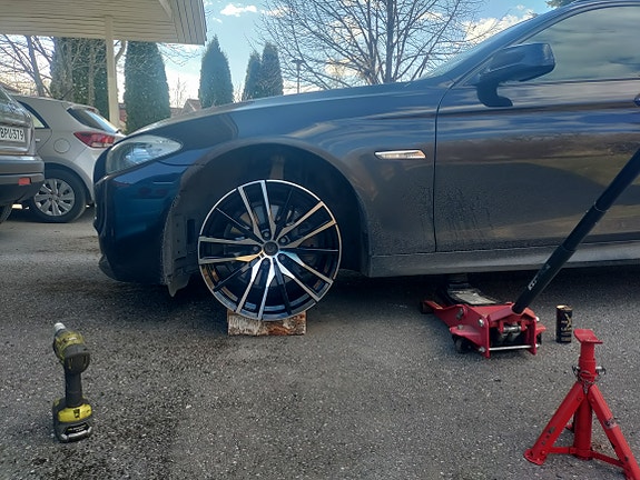 Myydään uudet BMW vanteet