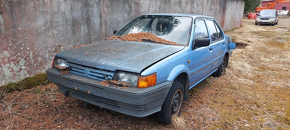 Nissan sunny kori