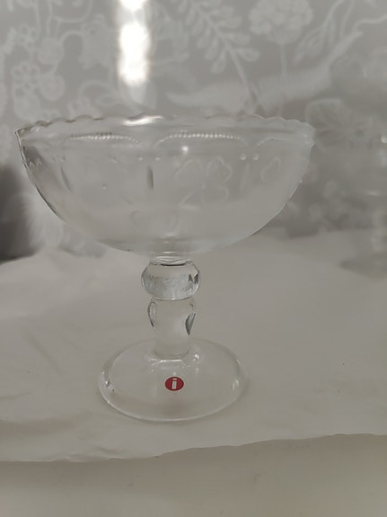 8 kpl Iittala/ Nuutajärvi Apila jälkiruokamaljat