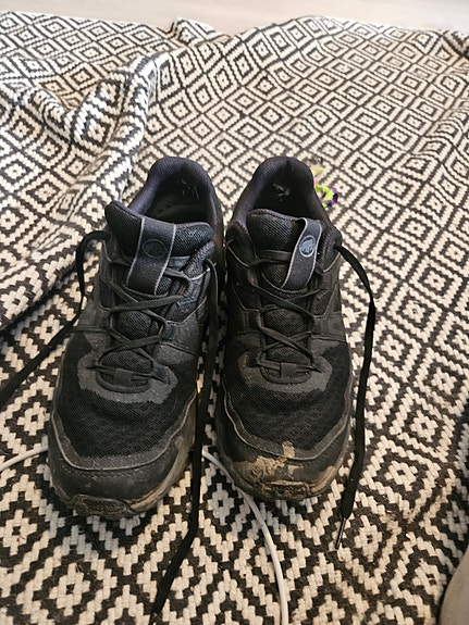 Gore-Tex vaelluskengät koko 40 musta