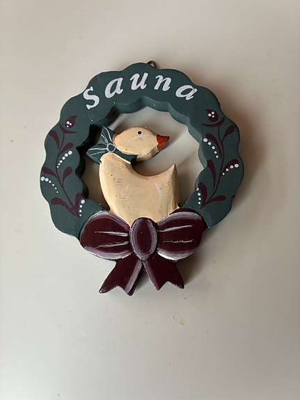 Puinen Sauna-koriste oveen
