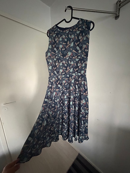 Naiset kesämekko