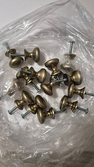 IKEA messinginväriset vetimet / nupit 14kpl 20€