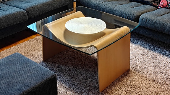 BD Möbelin design sohvapöytä.