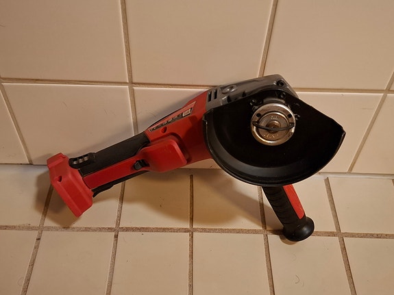 Milwaukee M18 FSAGV125XPDB-0X FUEL kulmahiomakone 125 mm
