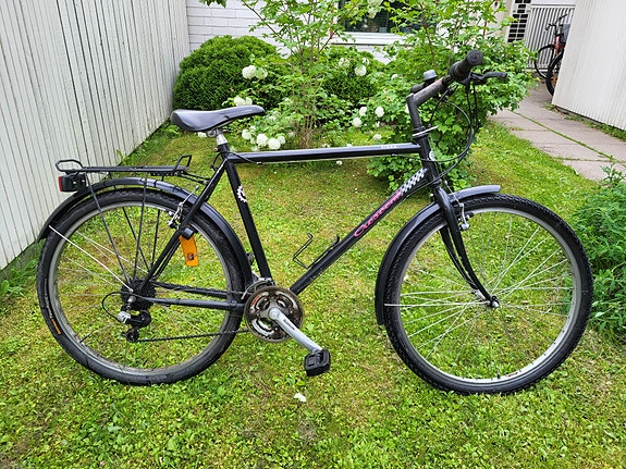 21-Vaihteinen 26" Crescent Birka maastopyörä