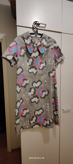 70-luvun tyyliin itsetehty mekko