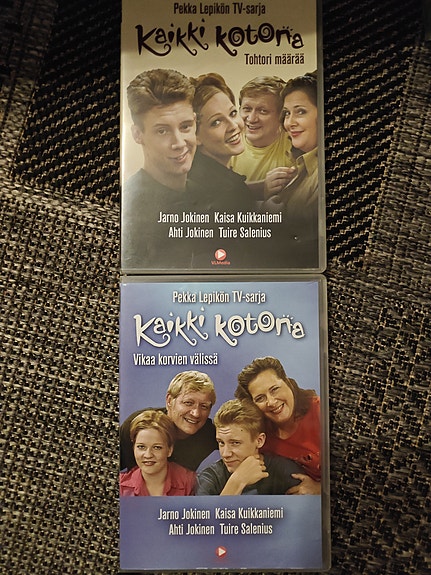 Kaikki kotona DVD-sarja