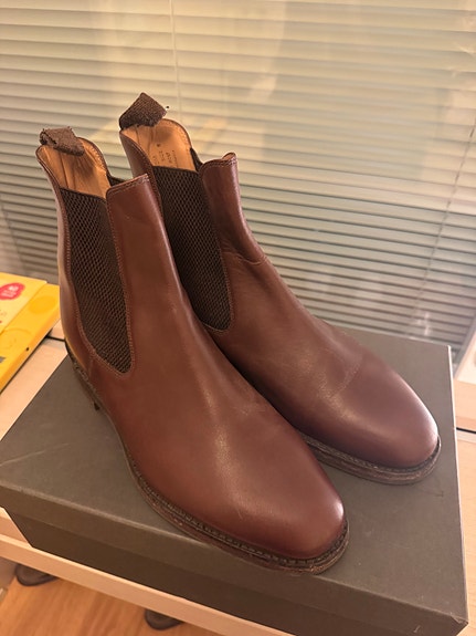 Loake Blenheim Brown Waxy Chelsea Boots 42
