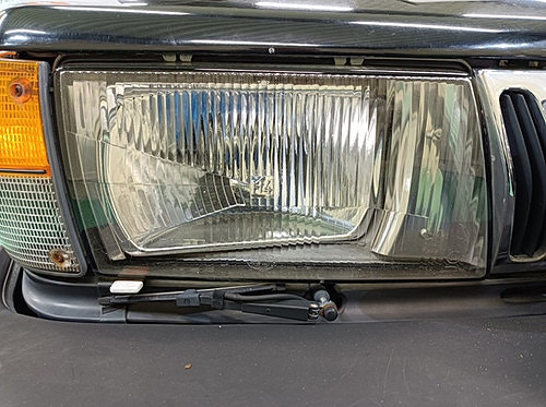 Saab 900 pystykeulan oikea etuvalo