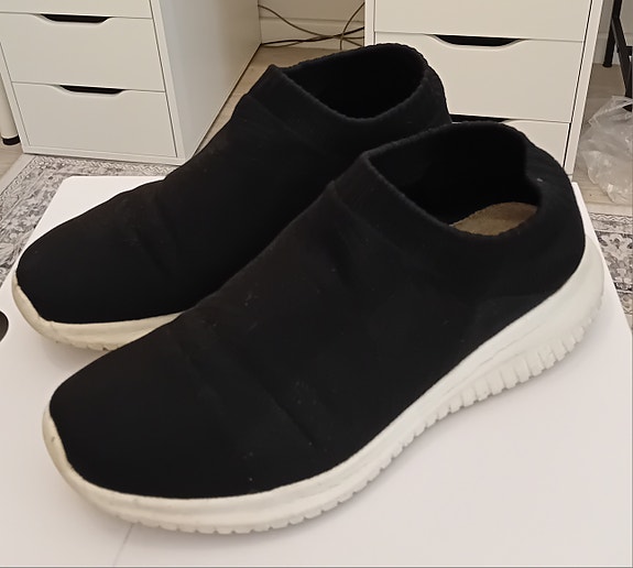 Sukkalenkkarit sneakersit slip-on kengät