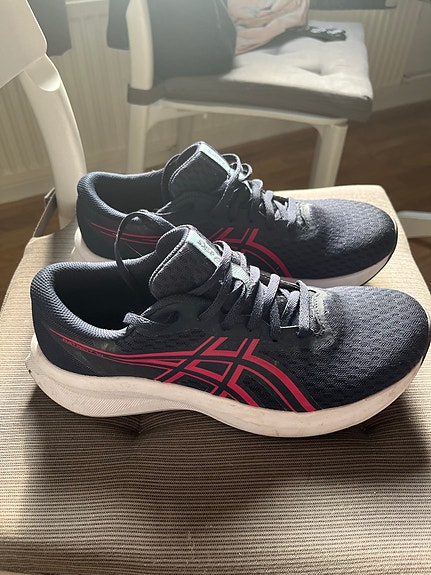 Asics juoksukengät Patriot 14