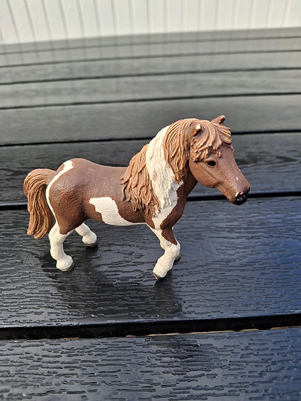 Schleich poni