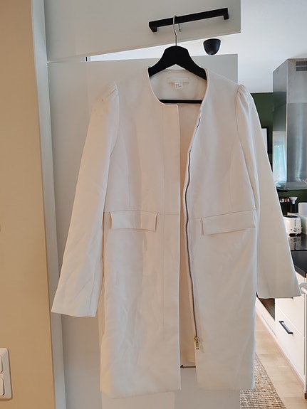 H&M pitkä takki koko 36 valkoinen