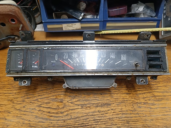 Toyota Corona vanha mittaristo