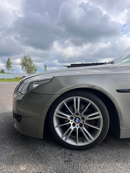 Bmw m-style 193 vanteet hyvillä kesä renkailla 18”