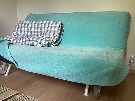 Vuodesohva IKEA