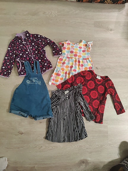 Tyttöjen vaatetta 86-92cm