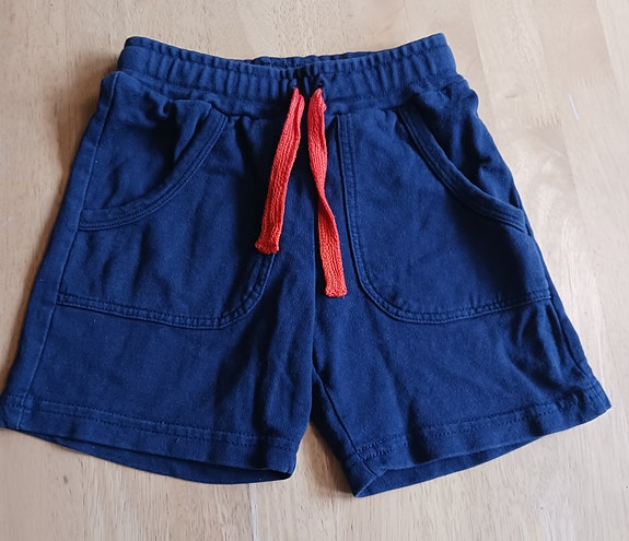 Bugino lasten shortsit koko 100 cm