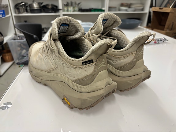 Hoka Gore-Tex tennarit koko 42,5 beige