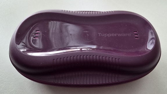 Tupperware mikrotus astia