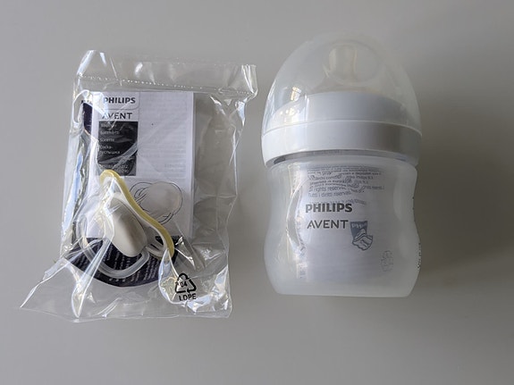 Philips Avent Natural Response tuttipullo ja Philips Avent Ultra Air tutti