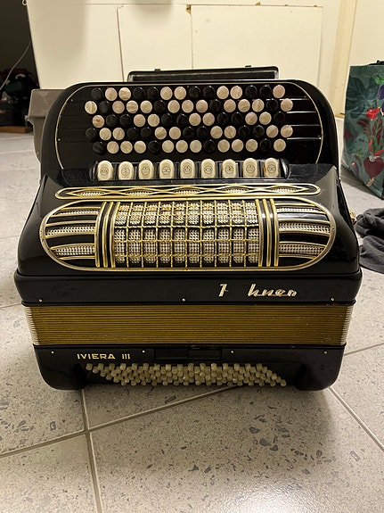 Hohner riviera III harmonikka