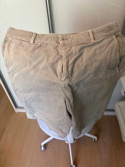Zara chino shortsit, koko L