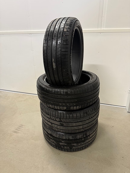 Audi A6 Michelin Pilot Sport EV 235/45-20 ja 265-40-20 kesärengassarja