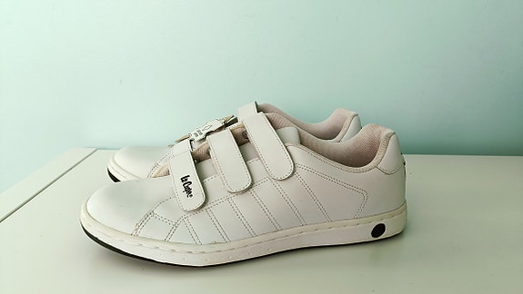 UUDET 42 Lee Cooper tennarit