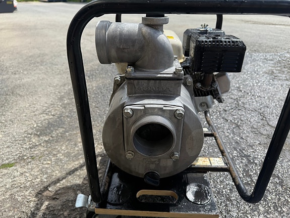 Honda wb 30 xt vesipumppu